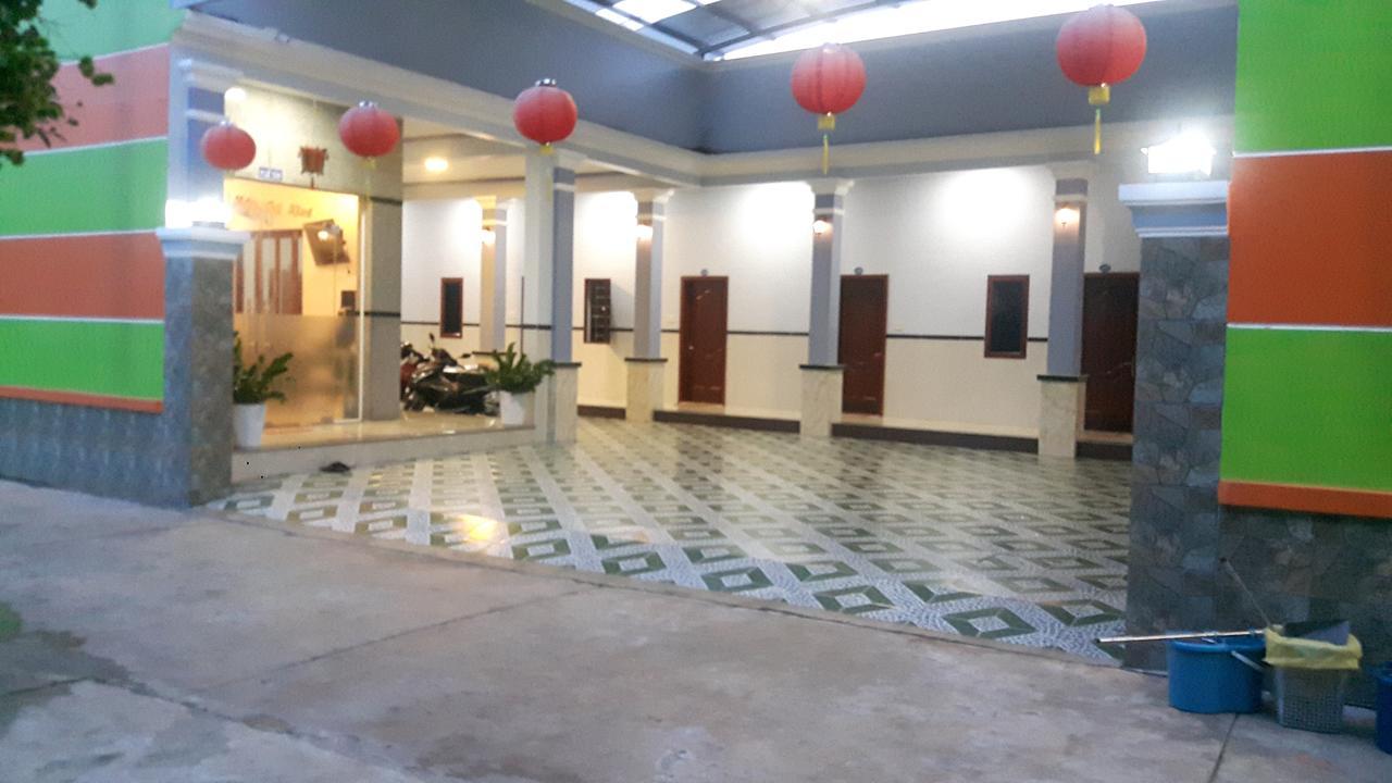 Motel Hoang Gia Long Khanh Exterior photo