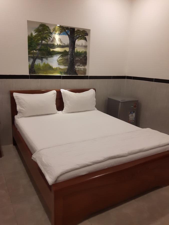 Motel Hoang Gia Long Khanh Exterior photo