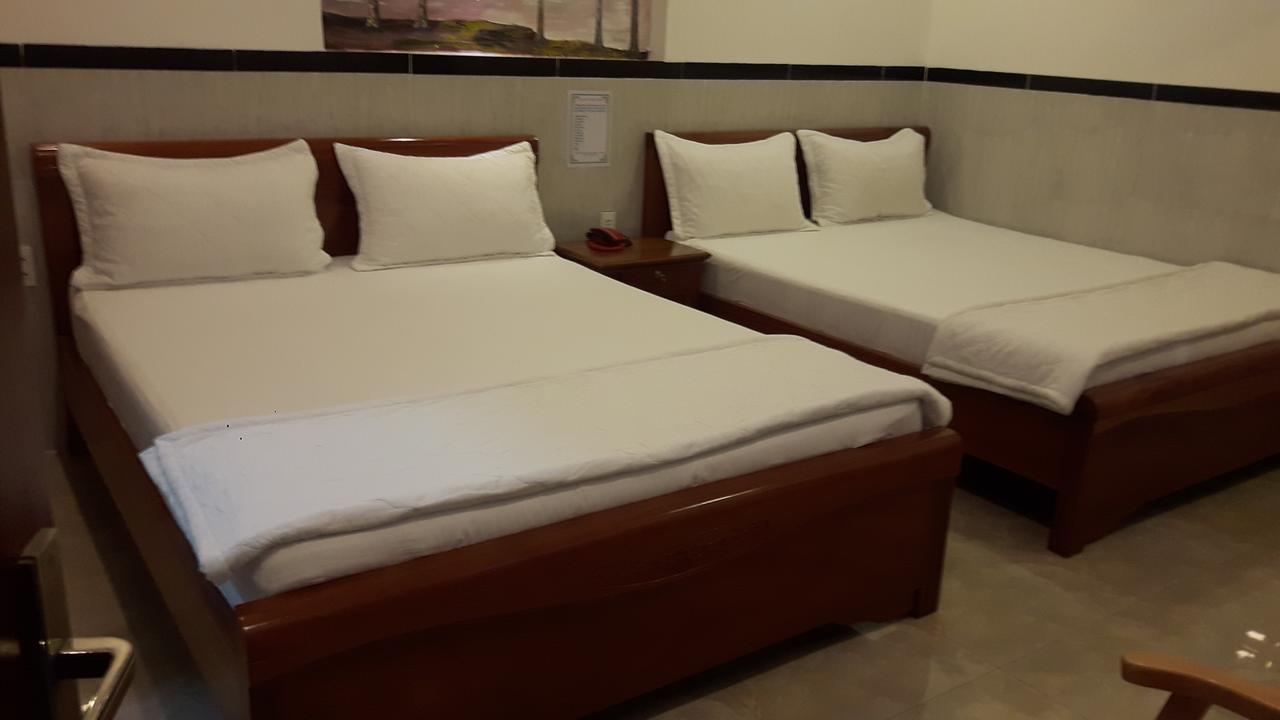 Motel Hoang Gia Long Khanh Exterior photo